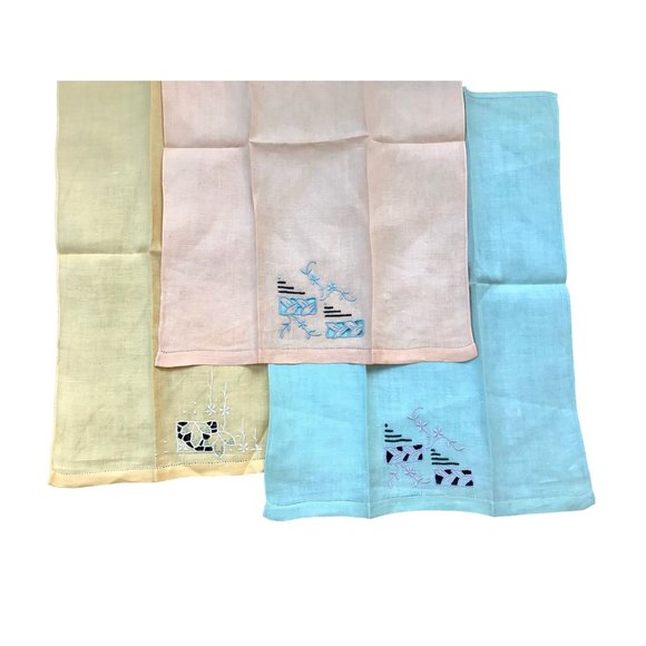 Vintage Embroidered Hand Towels set of 3 in Green Yellow & Orange cut work.